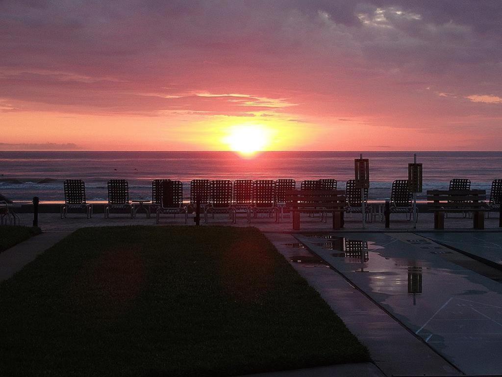 410 - Fourth Floor 1/1 Sleeps 2 Appartement New Smyrna Beach Buitenkant foto